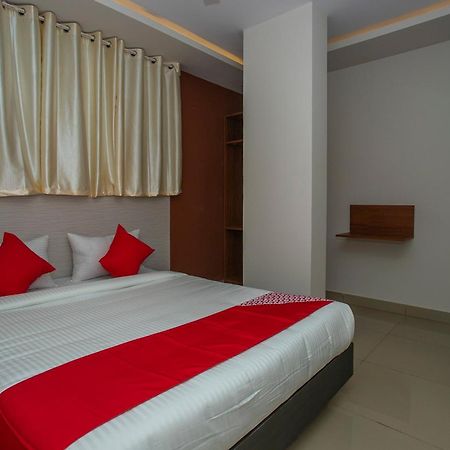 Hotel O Varcity Phi Premium Pavilion ,Above Hdfc Bank ,Near Anjaneya Temple Madiwala, Hosur Main R Bangalore Buitenkant foto
