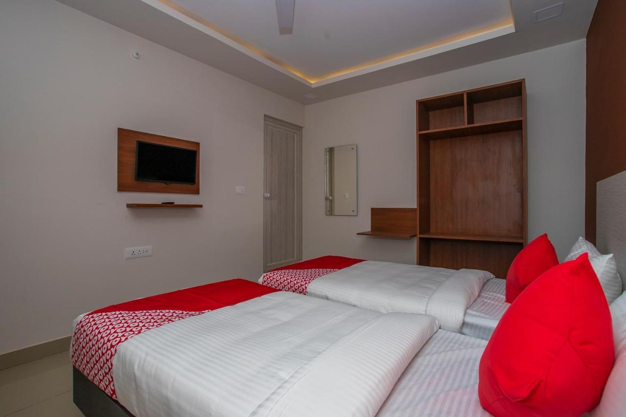 Hotel O Varcity Phi Premium Pavilion ,Above Hdfc Bank ,Near Anjaneya Temple Madiwala, Hosur Main R Bangalore Buitenkant foto