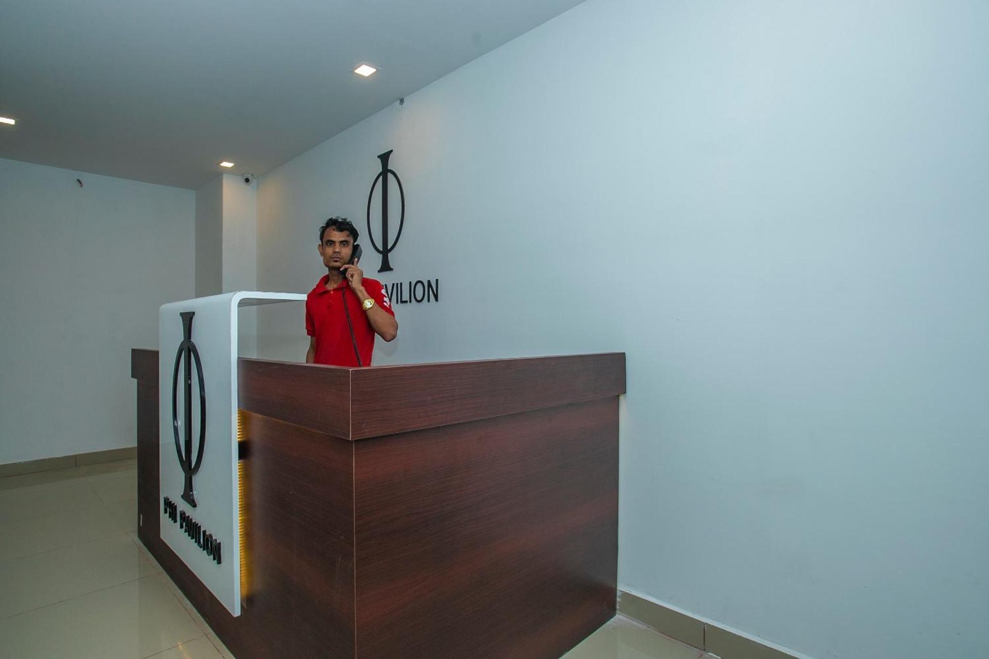 Hotel O Varcity Phi Premium Pavilion ,Above Hdfc Bank ,Near Anjaneya Temple Madiwala, Hosur Main R Bangalore Buitenkant foto