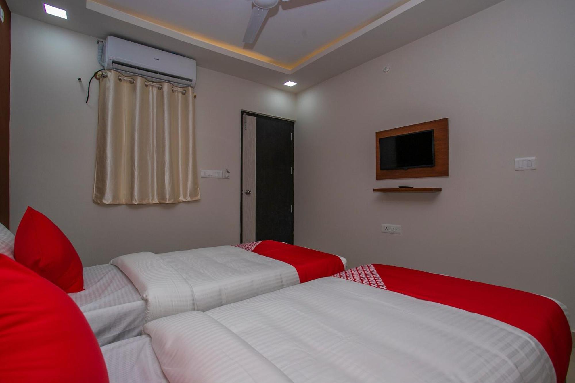 Hotel O Varcity Phi Premium Pavilion ,Above Hdfc Bank ,Near Anjaneya Temple Madiwala, Hosur Main R Bangalore Buitenkant foto